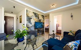Apricus Apartment